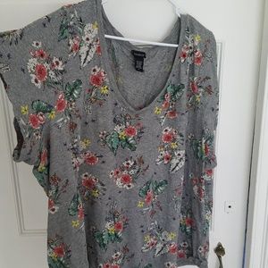 Floral t-shirt, with pocket